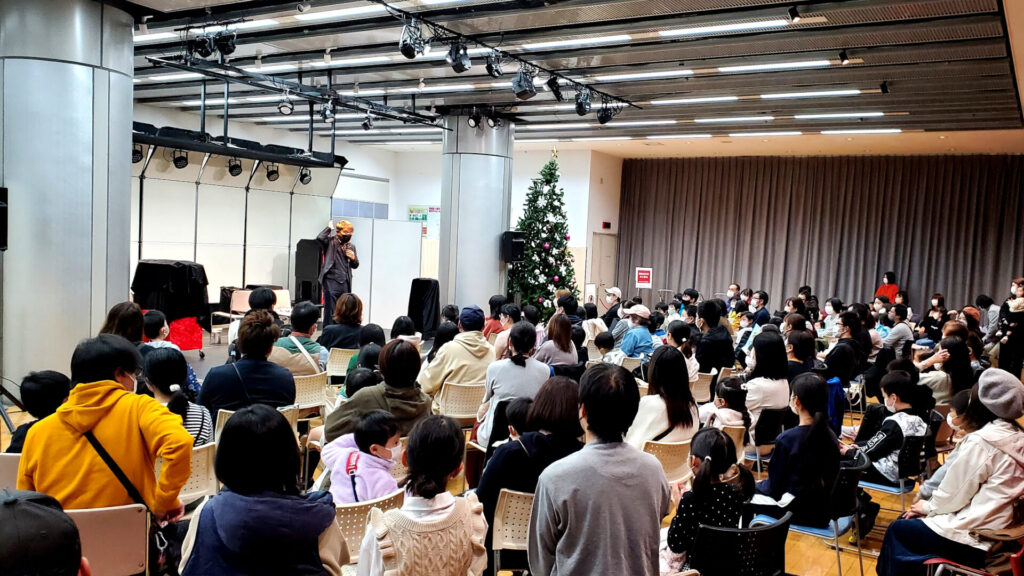 ウイングウイング高岡 イベント：マジシャンコンプレッサーのクリスマスライブ