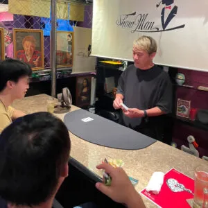 「マジシャンは接客業なのか!?」マジックバーで感じたマジシャンの本質 14
