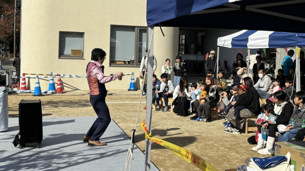 3ヶ月目突入!コンプオフィス所属マジシャンたちの奮闘と「現場」への想い 6 マジシャン マーサ