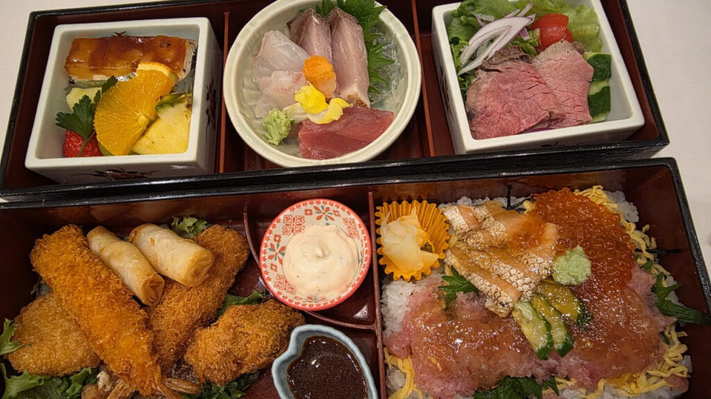 氷見「くつろぎの宿 うみあかり」で提供された、マジックショー出演前にいただいた豪華で美味しいお食事