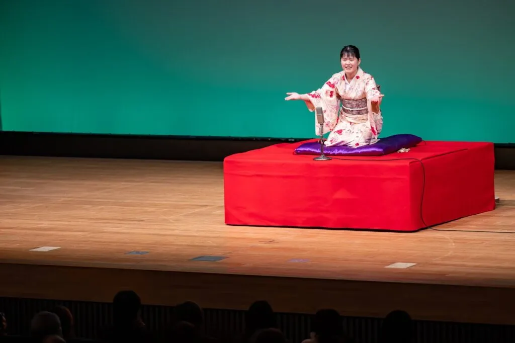 富山出身の落語家　三遊亭美よし