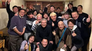 てるてる亭出演者集合写真立川志の輔師匠と、富山出身芸人