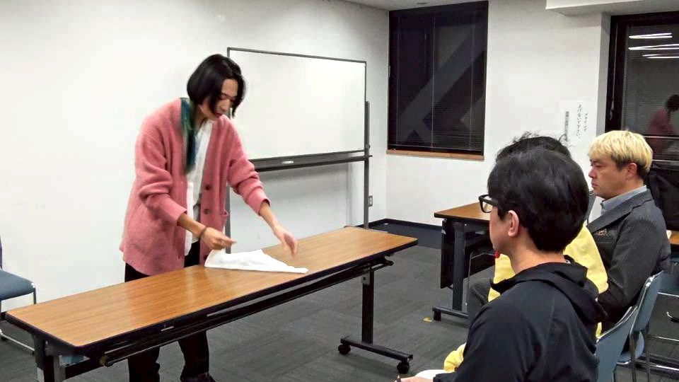 マジック研究会　マジシャン　よぉすけ